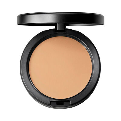 BASE NW13  STUDIO FIX POWDER 